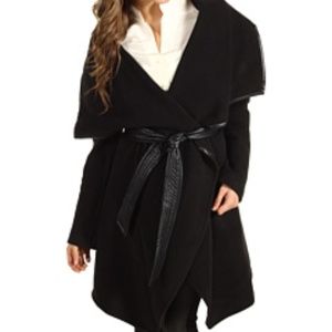 MELISSA RIVERS BLACk COAT